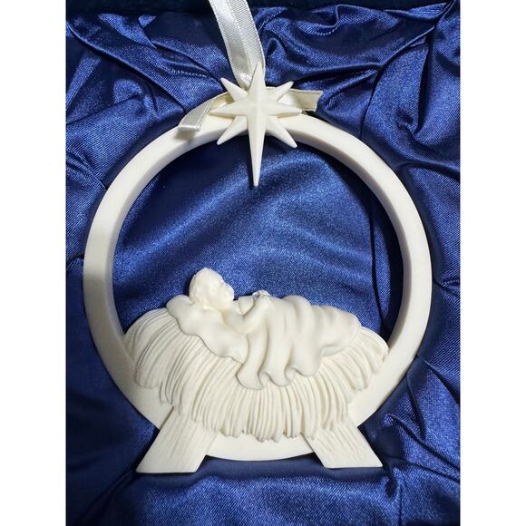 Roman, Inc The Millenium Collection Away in a Manger Ornament - Picture 1 of 7